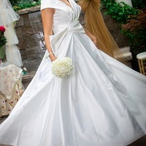 Wedding dress and accessories Long Underwear Slip for Bridal,Sheer Bridal Veils